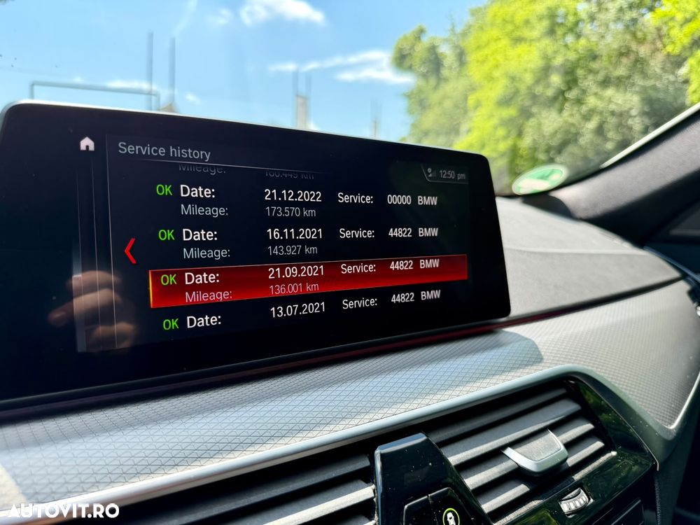 BMW Seria 5 520d AT - 24