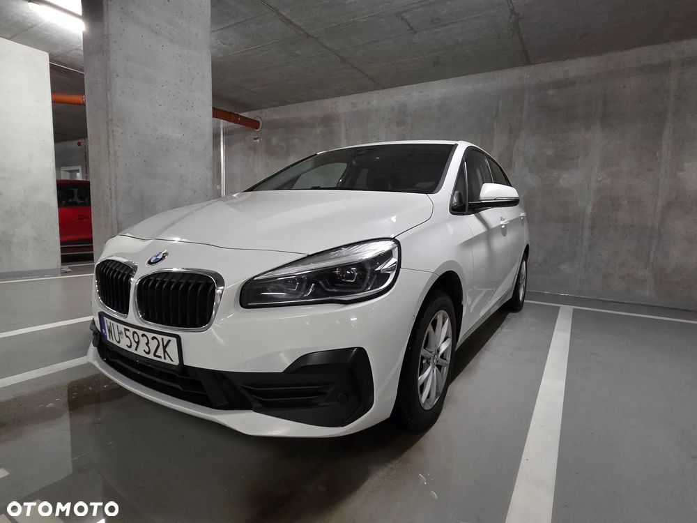 BMW Seria 2 218d - 19