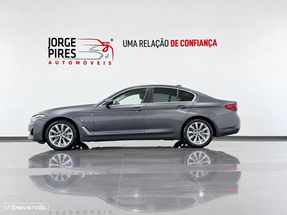 BMW 520 e Line Luxury - 17