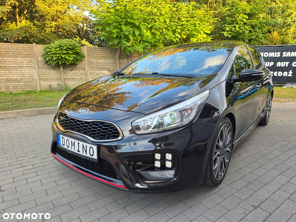 Kia Ceed - 12