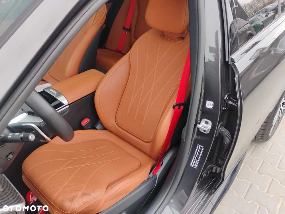 Mercedes-Benz Klasa C AMG 63 S E Performance PHEV 4-Matic - 10