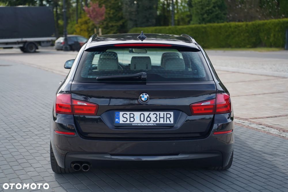 BMW Seria 5 528i Sport-Aut - 11