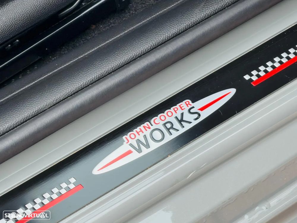 MINI 3 Portas John Cooper Works Auto Desportiva - 5