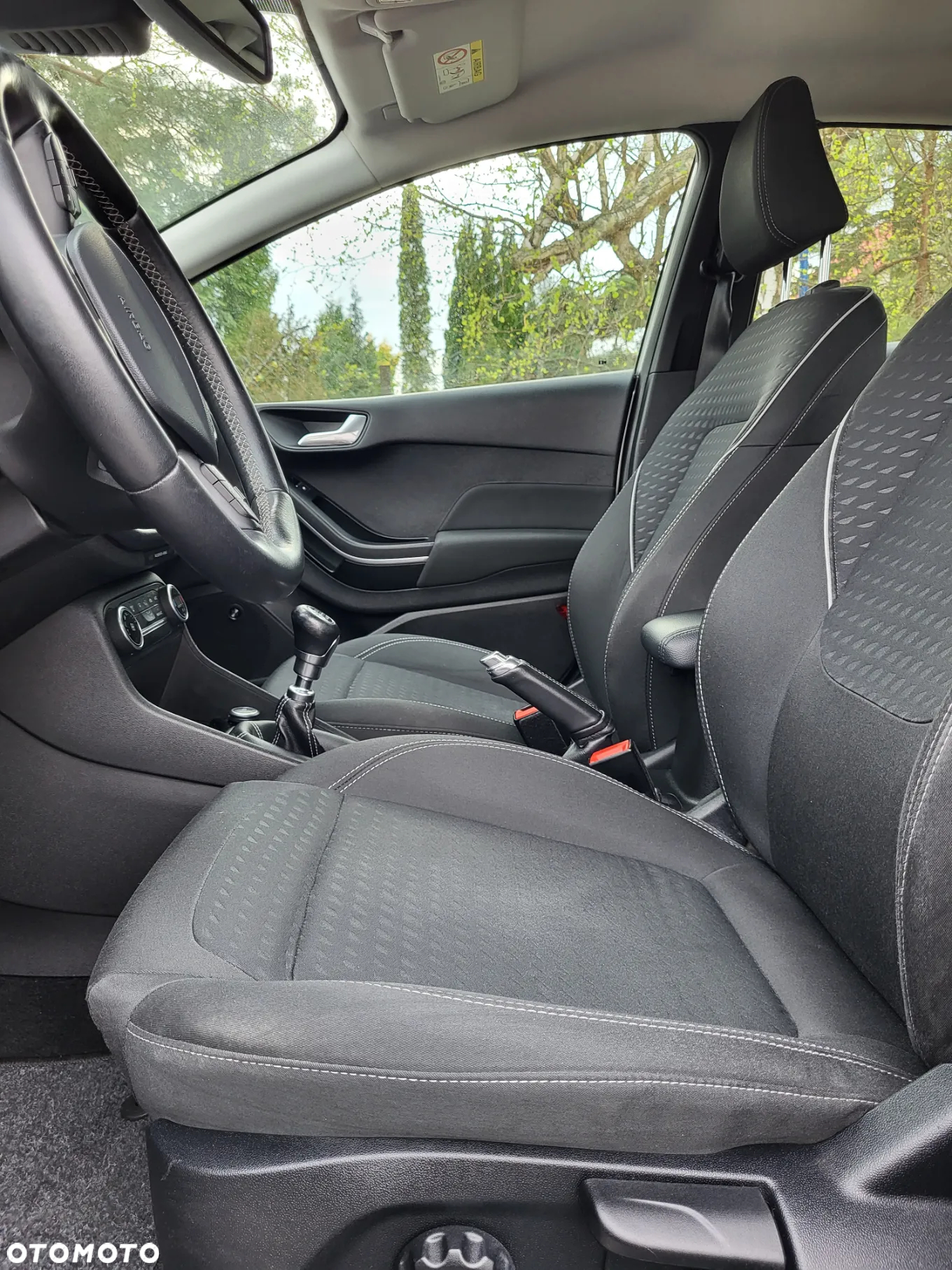 Ford Fiesta 1.5 TDCi S&S TITANIUM - 23