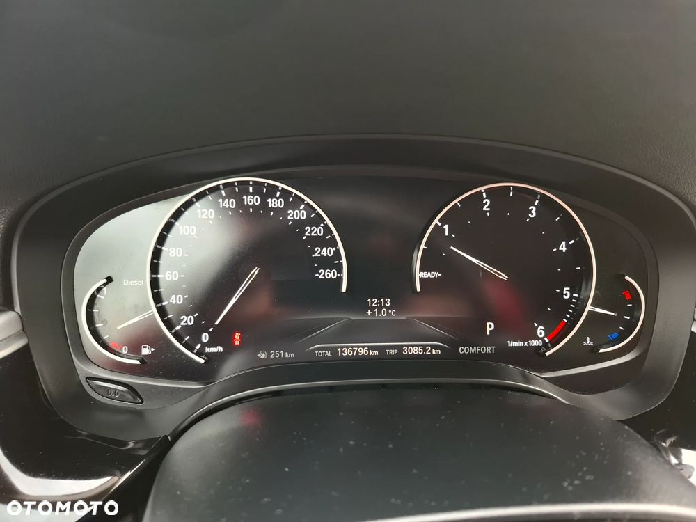 BMW Seria 5 518d - 12