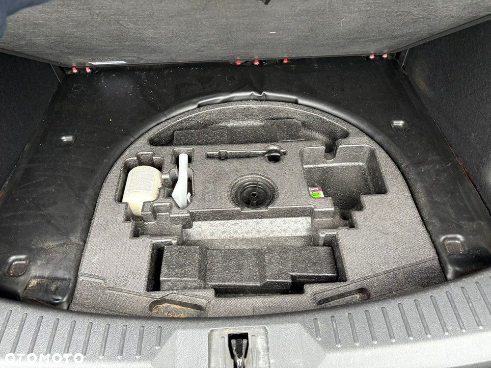 Ford Kuga 1.5 EcoBoost 2x4 Cool & Connect - 32