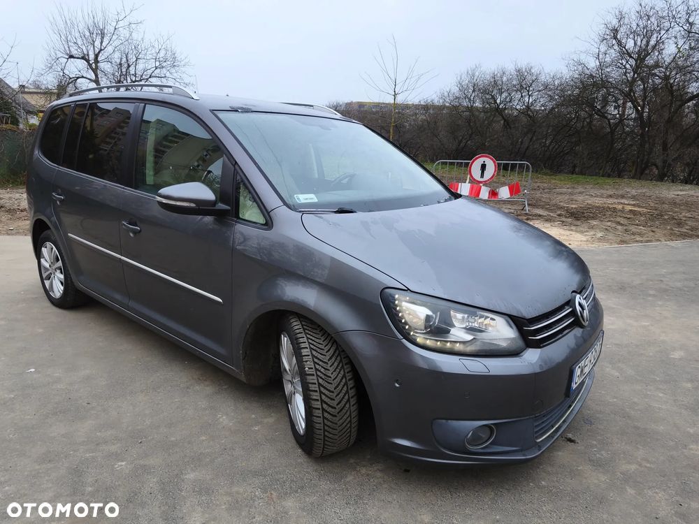 Volkswagen Touran - 4