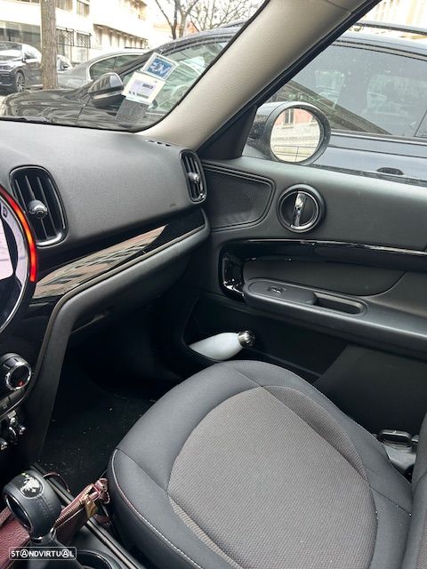 MINI Countryman Cooper SE ALL4 Auto - 3