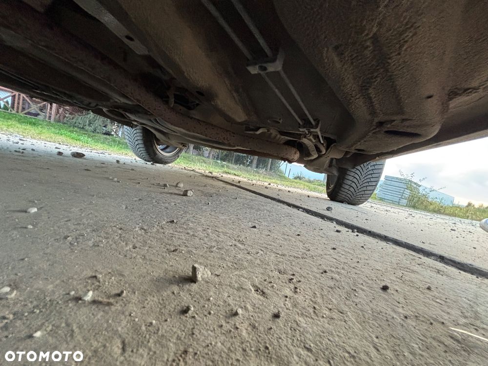 Opel Corsa 1.4 16V Cosmo - 26