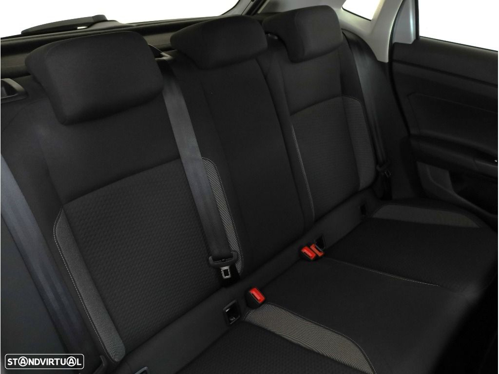 VW Polo 1.0 TSI Urban DSG - 15