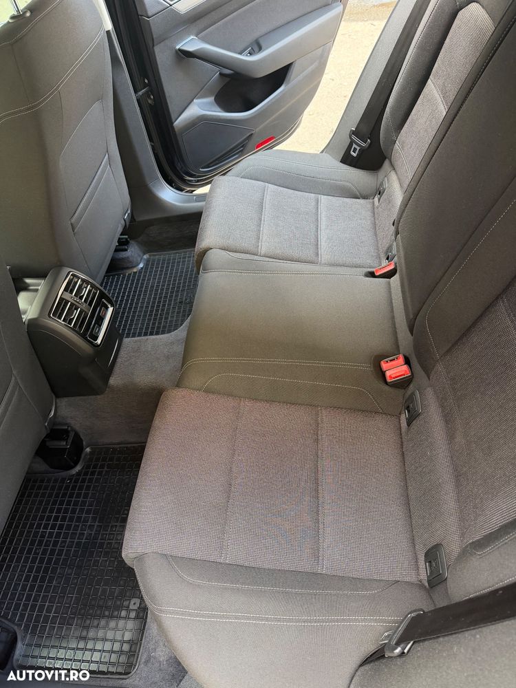 Volkswagen Passat 2.0 TDI DSG Comfortline - 19
