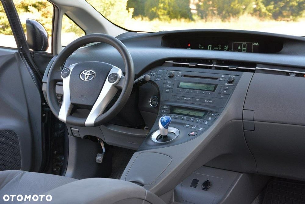 Toyota Prius - 18