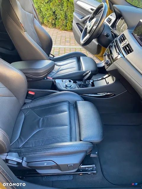BMW X2 sDrive18i - 18