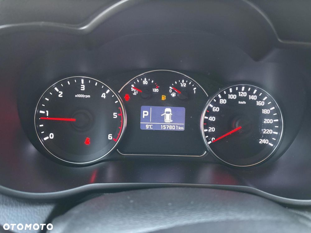 Kia Carens 1.7 CRDi L 7os - 15