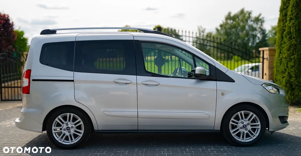 Ford Tourneo Courier 1.5 TDCi S&S Ambiente - 13