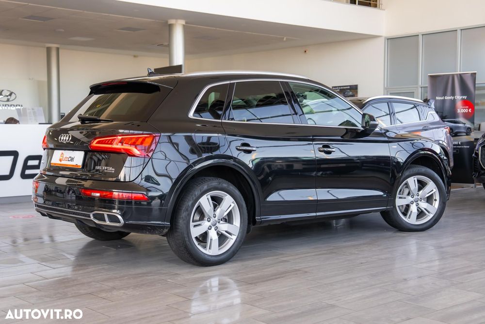 Audi Q5 55 TFSI e quattro S tronic - 11