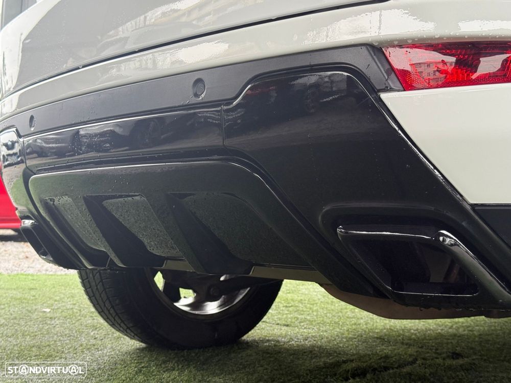 Land Rover Range Rover Evoque 2.0 TD4 HSE Dynamic Auto - 28