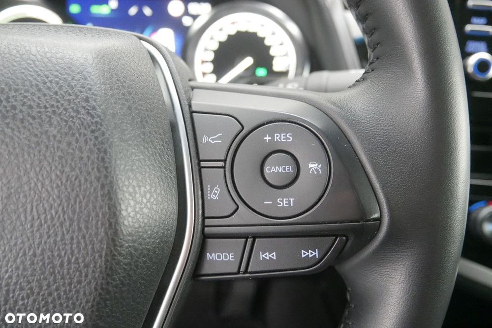 Toyota Camry 2.5 Hybrid Comfort CVT - 24