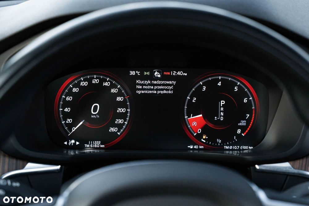 Volvo XC 60 T6 AWD Momentum - 25