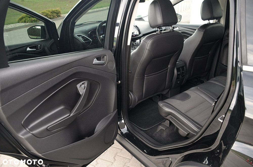 Ford Kuga - 17