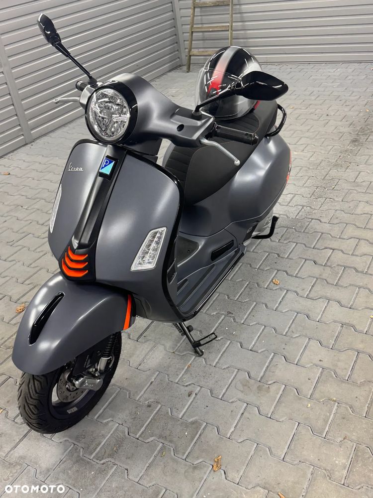 Vespa GTS - 2