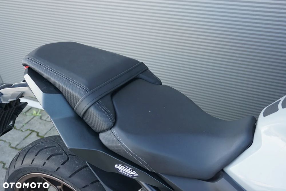Honda CB - 10