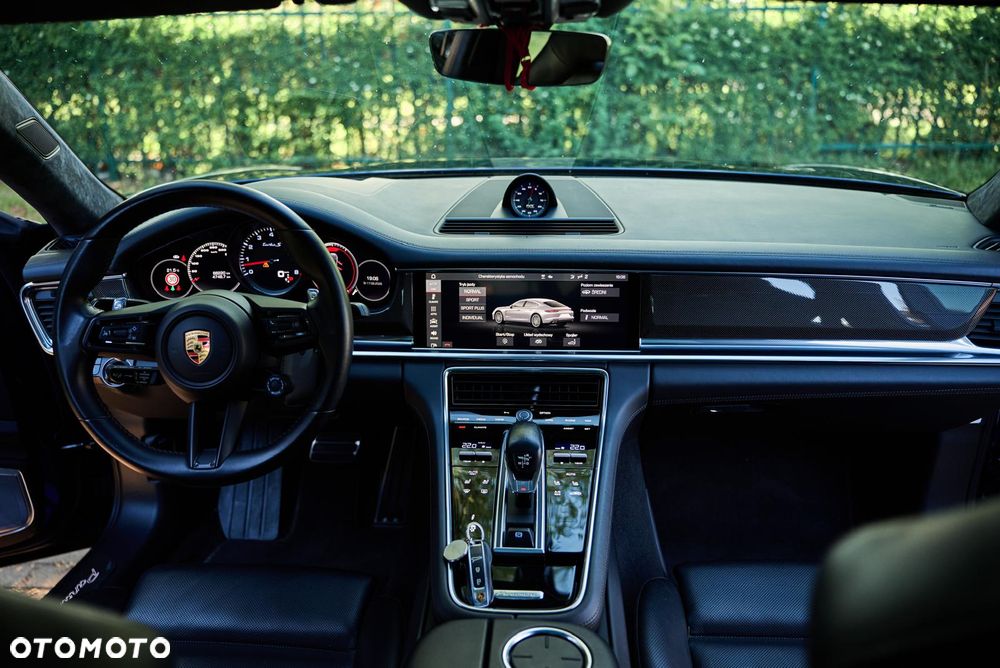 Porsche Panamera - 11