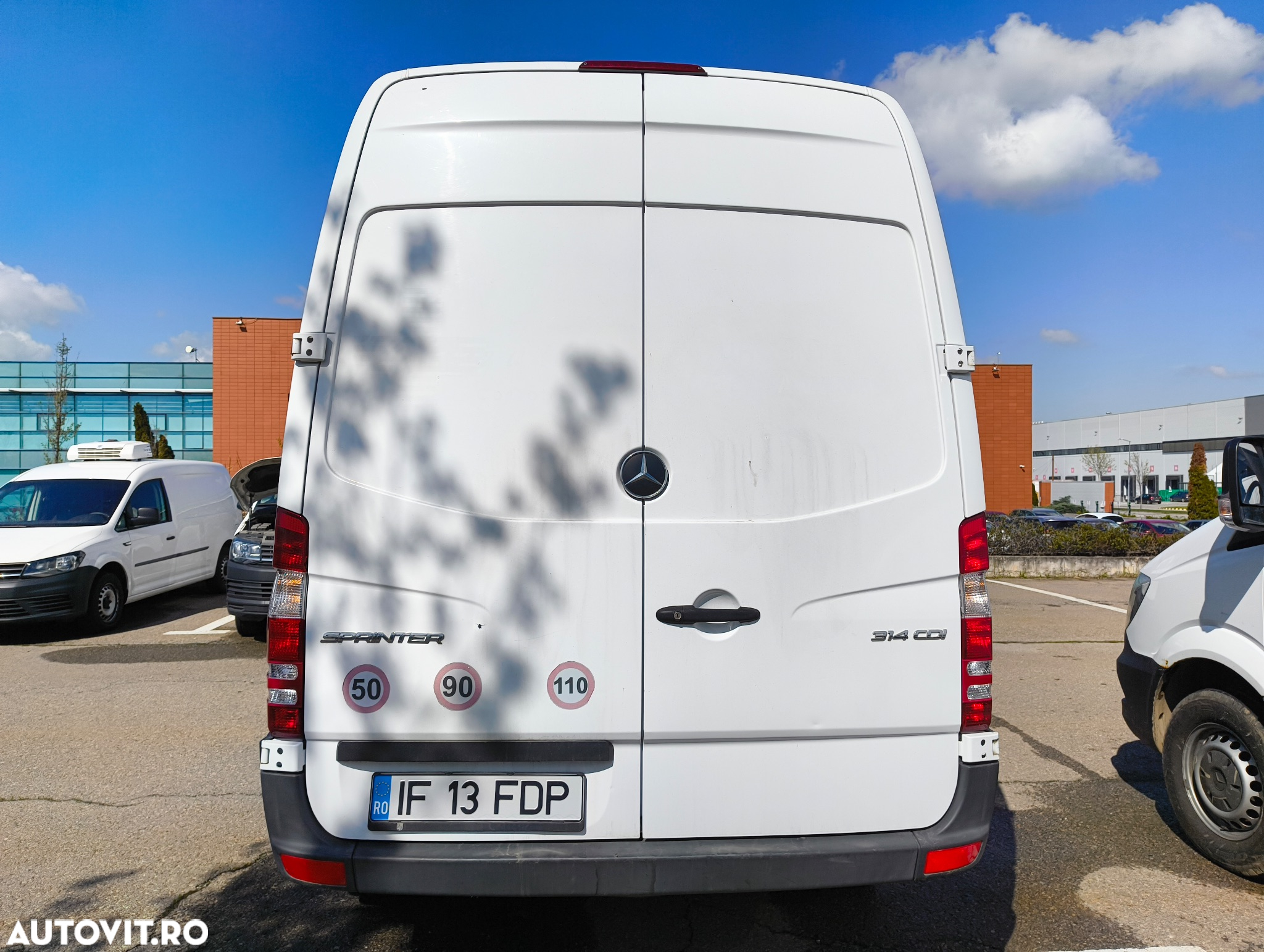 Mercedes-Benz Sprinter - 4