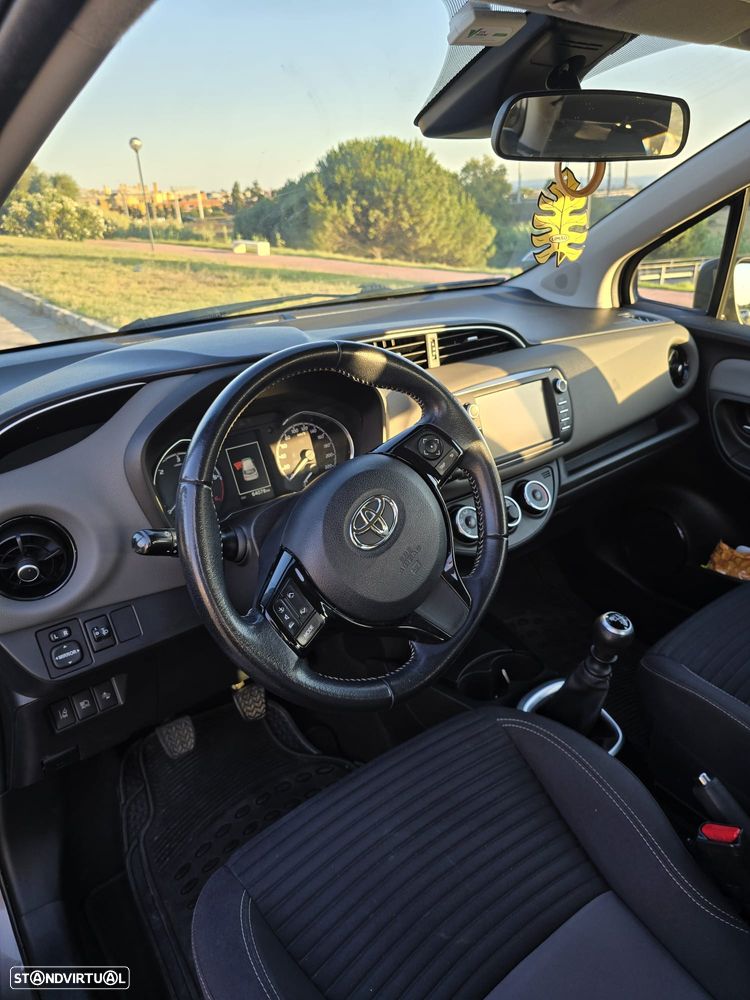Toyota Yaris - 2