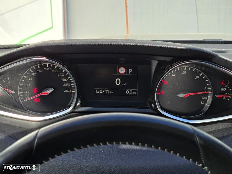 Peugeot 308 SW BlueHDi 130 EAT6 Stop & Start Active - 18