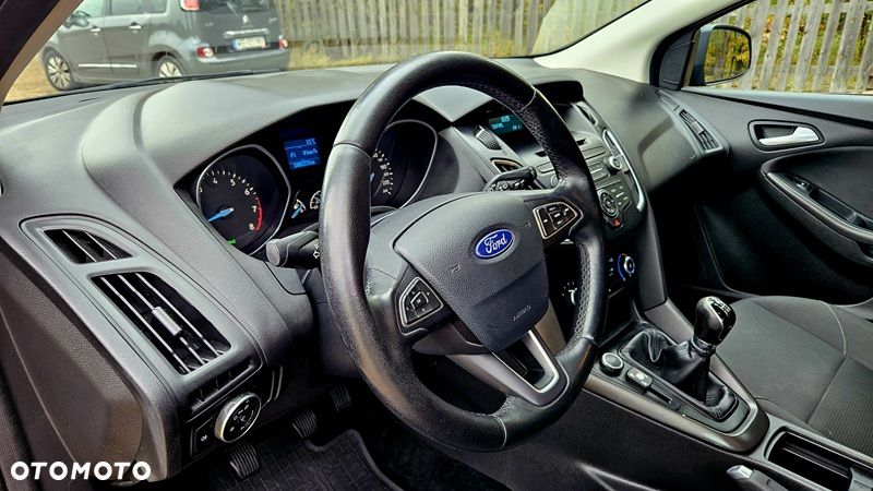 Ford Focus 1.6 Trend - 8