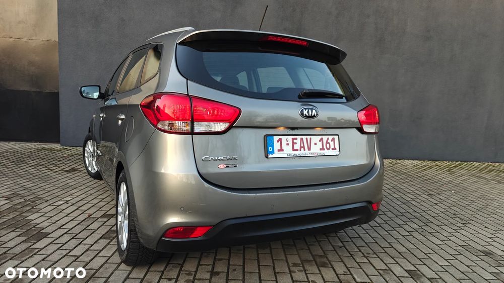 Kia Carens 1.6 GDI ISG Vision - 23