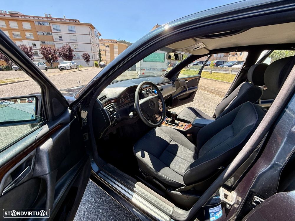 Mercedes-Benz E 250 - 11