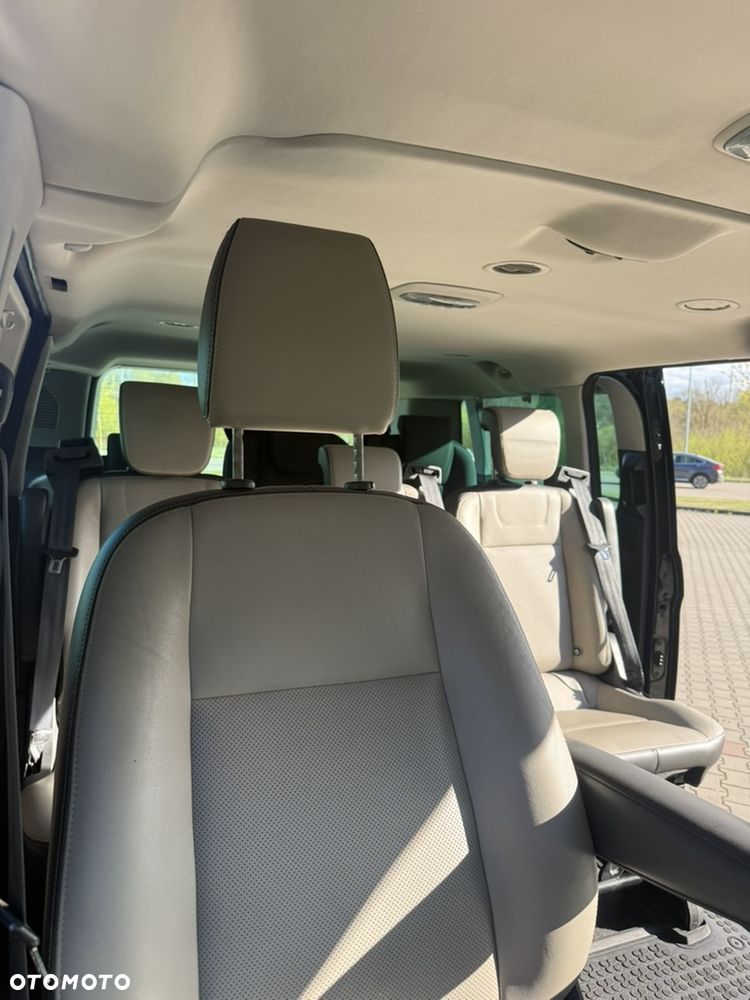 Ford Tourneo Custom - 8