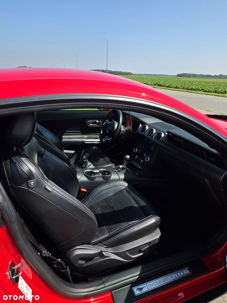 Ford Mustang - 11