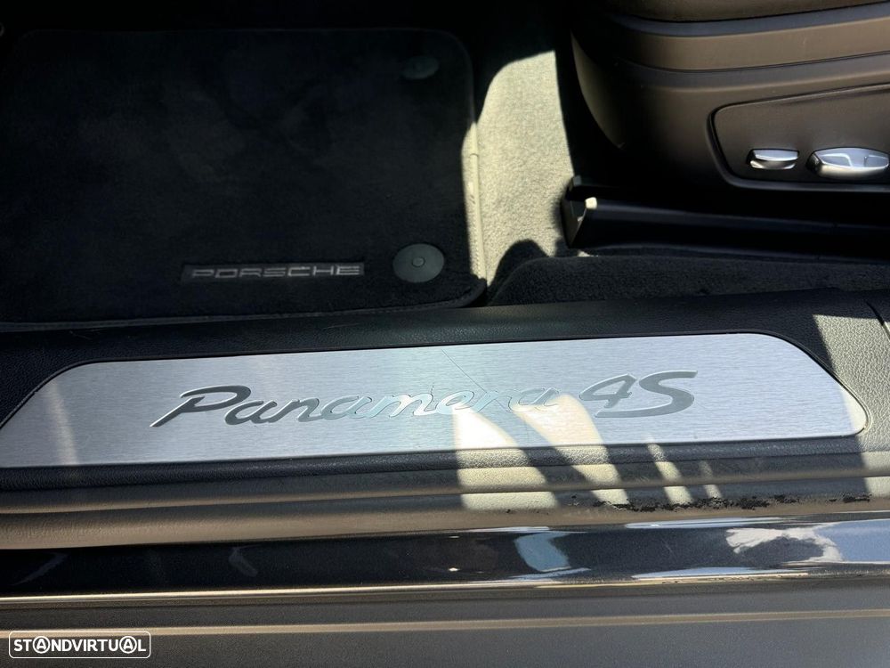Porsche Panamera 4 S - 13