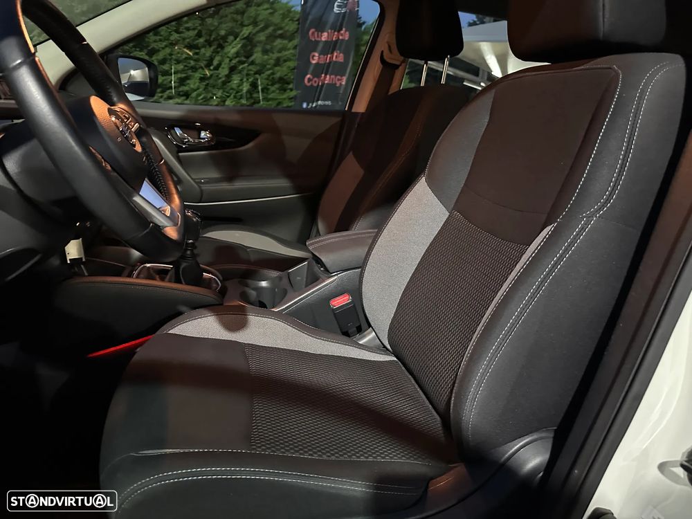 Nissan Qashqai 1.2 DIG-T Acenta Connect - 17