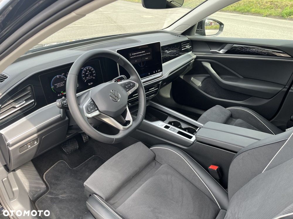 Volkswagen Passat - 9