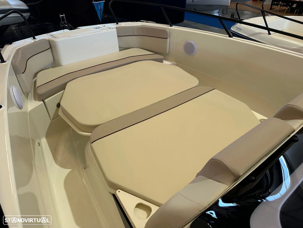 Quicksilver Activ 805 Open - 25