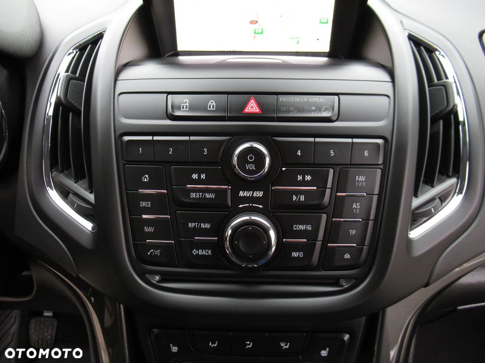 Opel Zafira Tourer 1.4 Turbo Business Innovation - 31