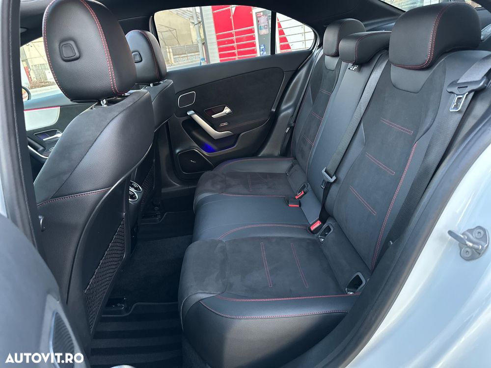 Mercedes-Benz A 250 e Sedan 8G-DCT AMG Line - 9