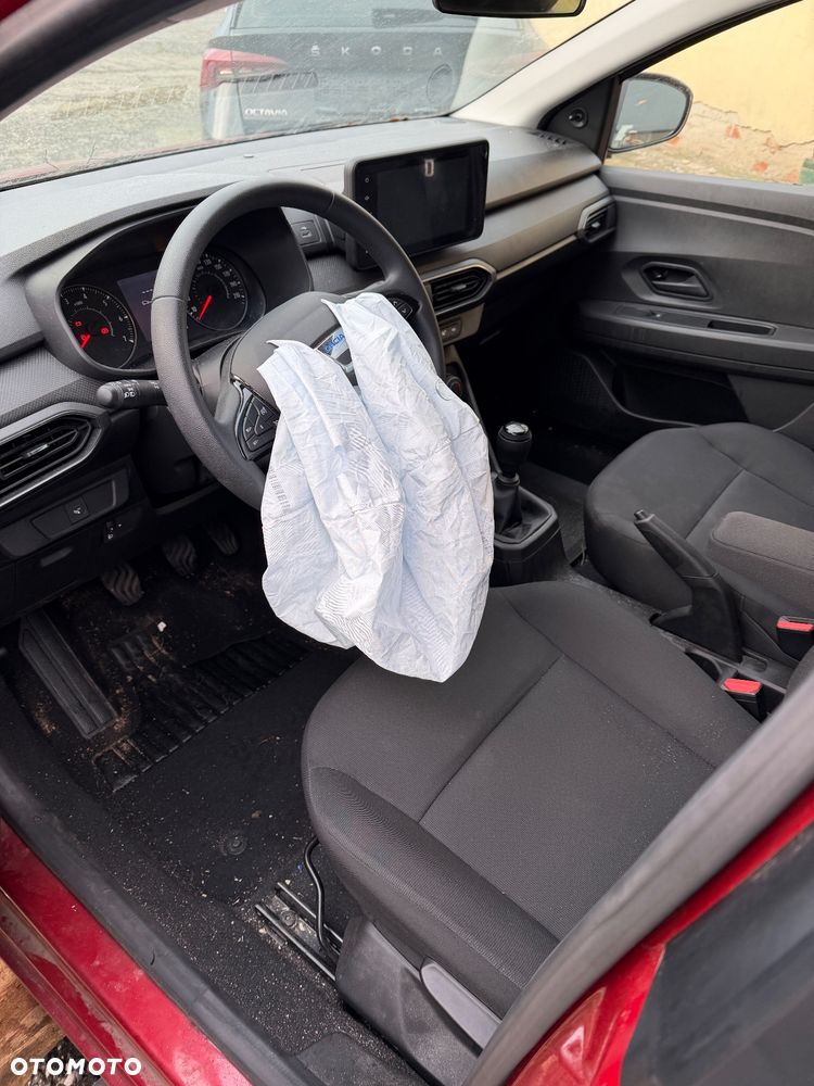 Dacia Sandero TCe 90 Essential - 19