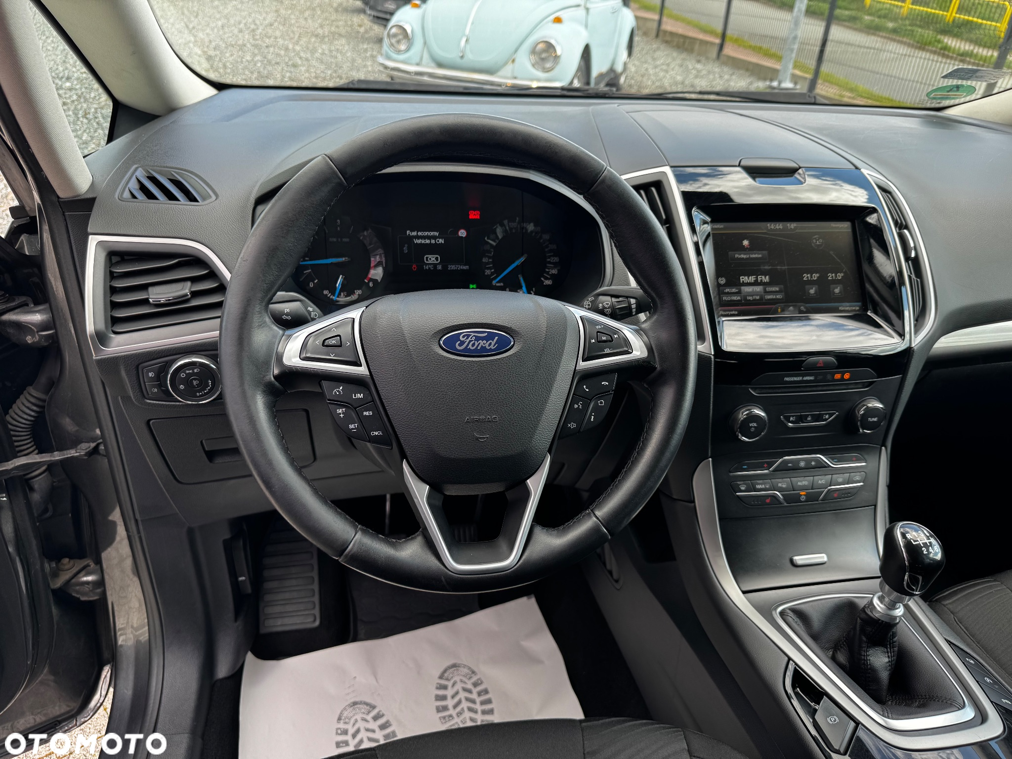 Ford S-Max - 15