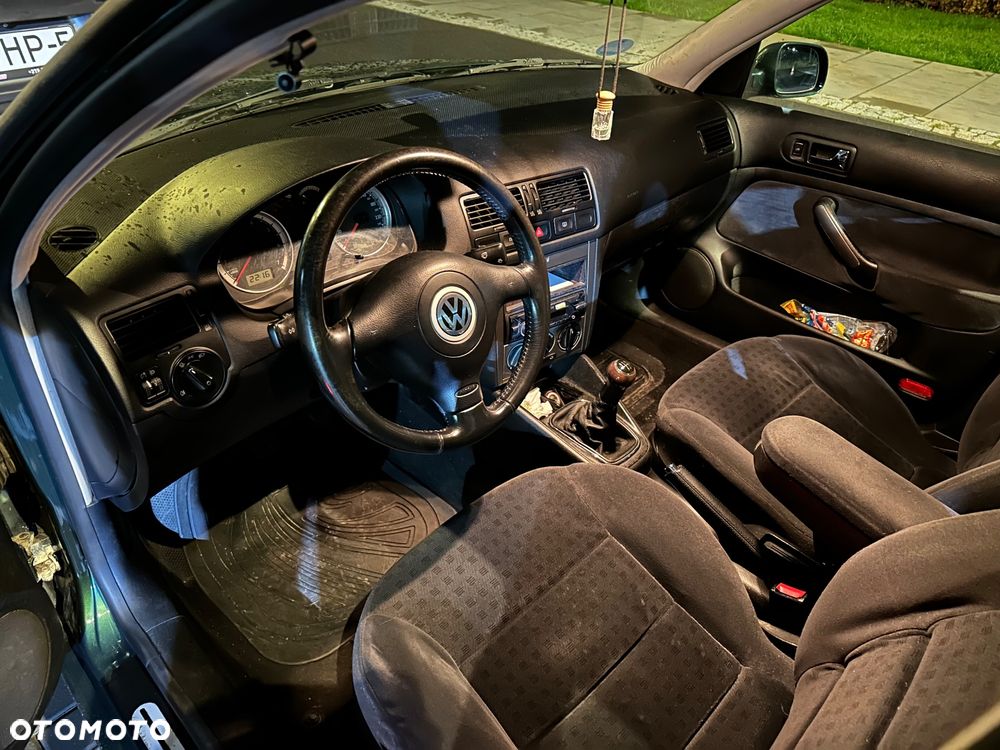 Volkswagen Bora 1.4 Basis - 6