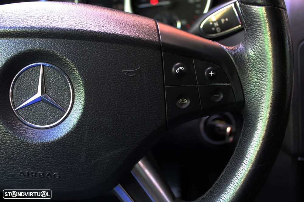 Mercedes-Benz ML 320 CDI - 39