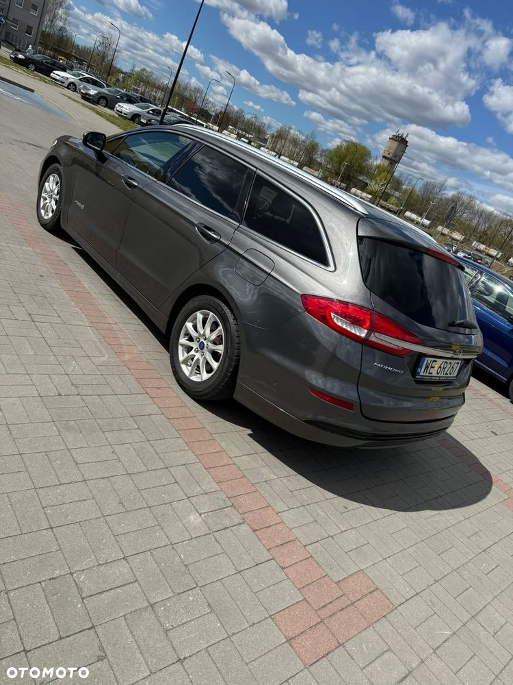 Ford Mondeo 2.0 Hybrid Titanium - 24
