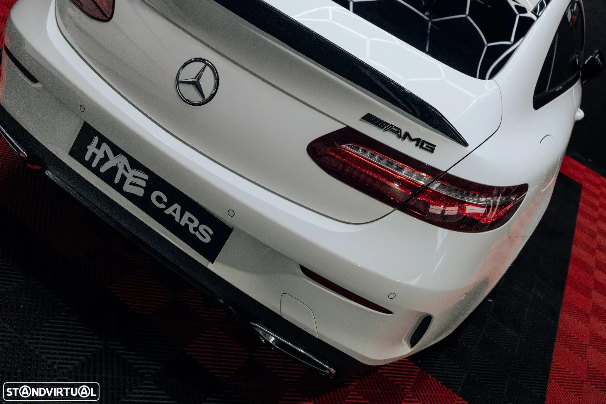 Mercedes-Benz E 220 d Coupe 9G-TRONIC Night Edition - 8