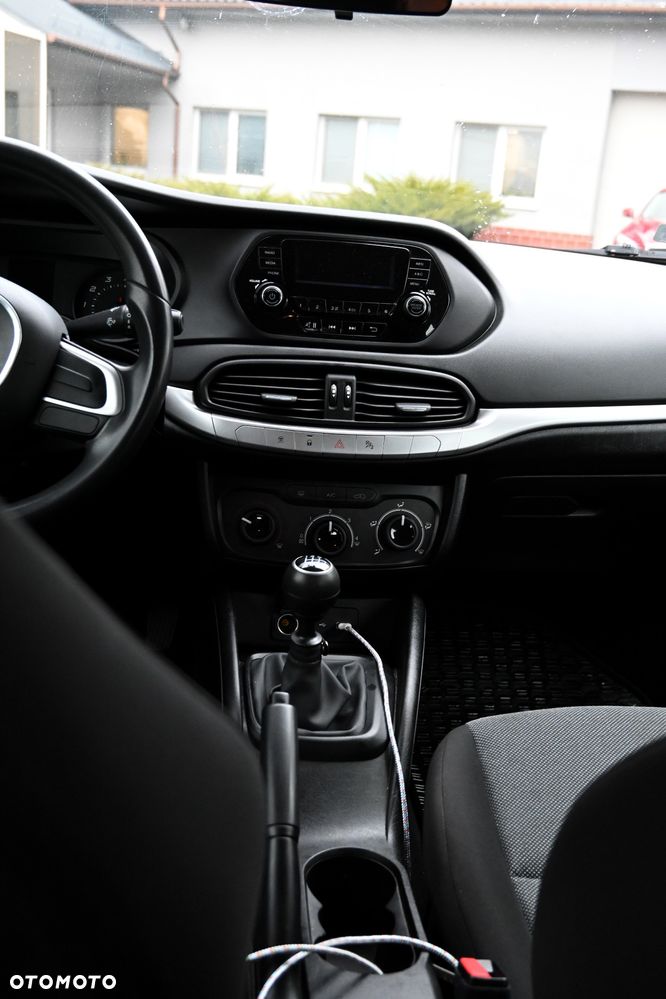 Fiat Tipo 1.4 16v Easy EU6d - 13