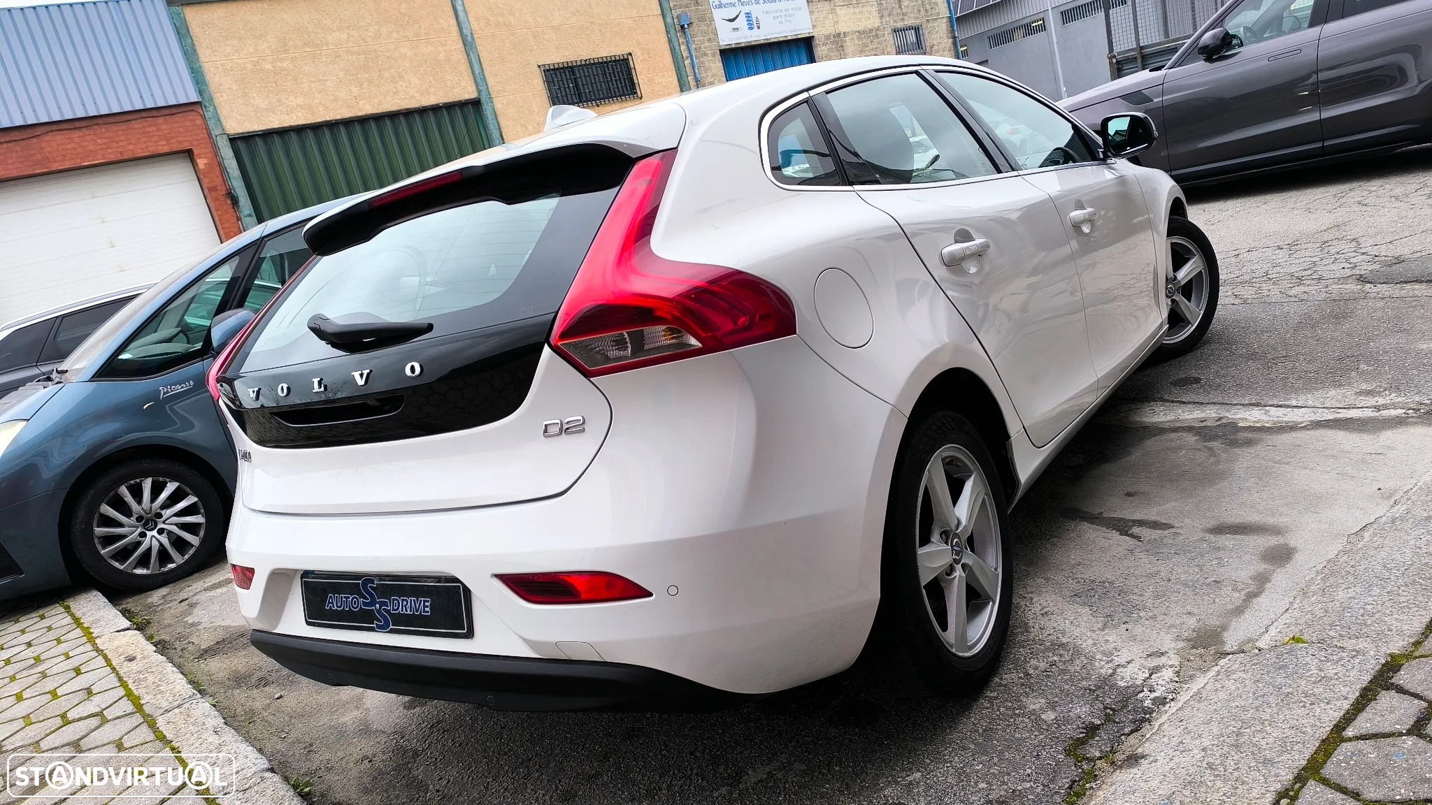 Volvo V40 1.6 D2 Eco Momentum - 17