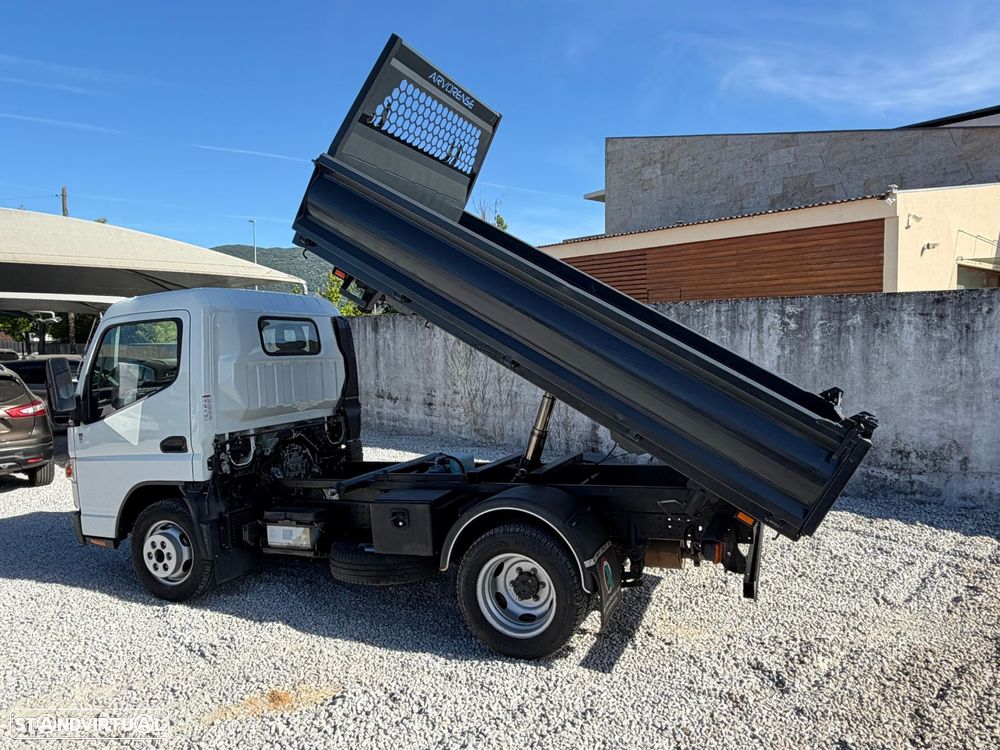 Mitsubishi Canter 3S13 3.0 DI-D 130CV Tri-Basculante 55.000 kms Nacional - 4